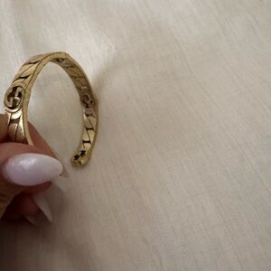 Gucci Gold-Tone Logo Bangle